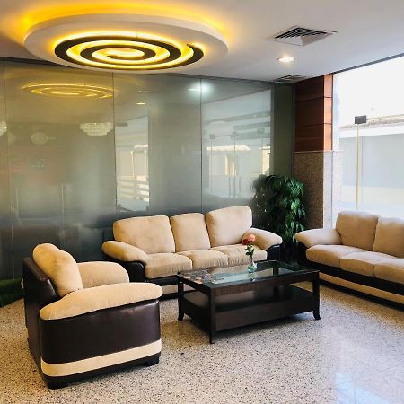 Zodiac Hotel Apartments Fahaheel 科威特 外观 照片
