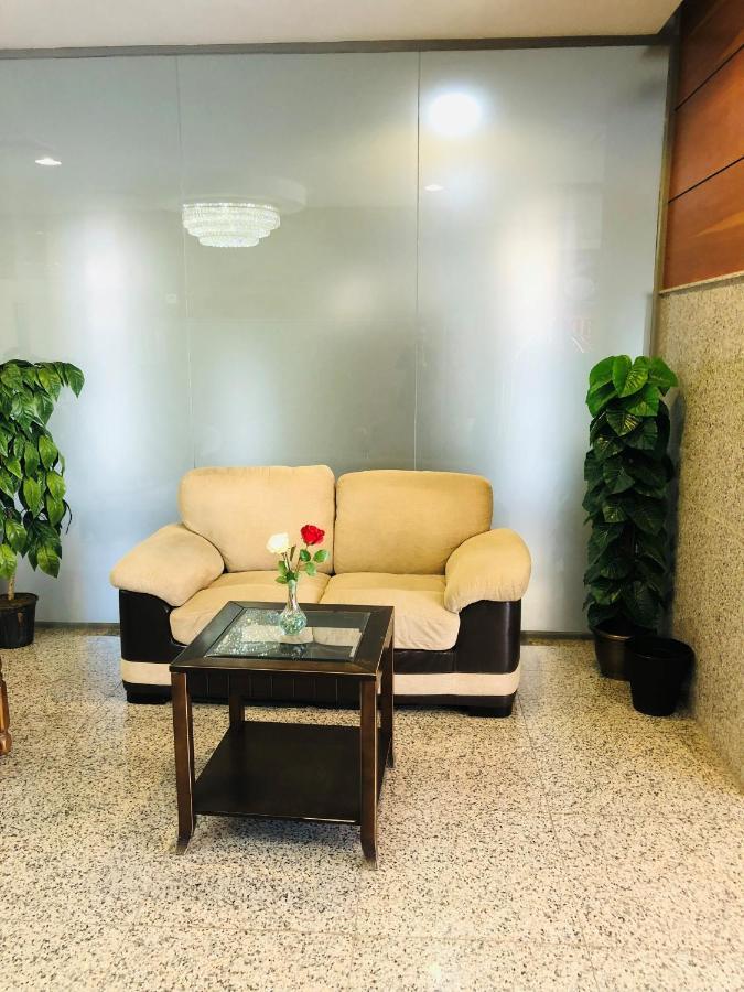 Zodiac Hotel Apartments Fahaheel 科威特 外观 照片