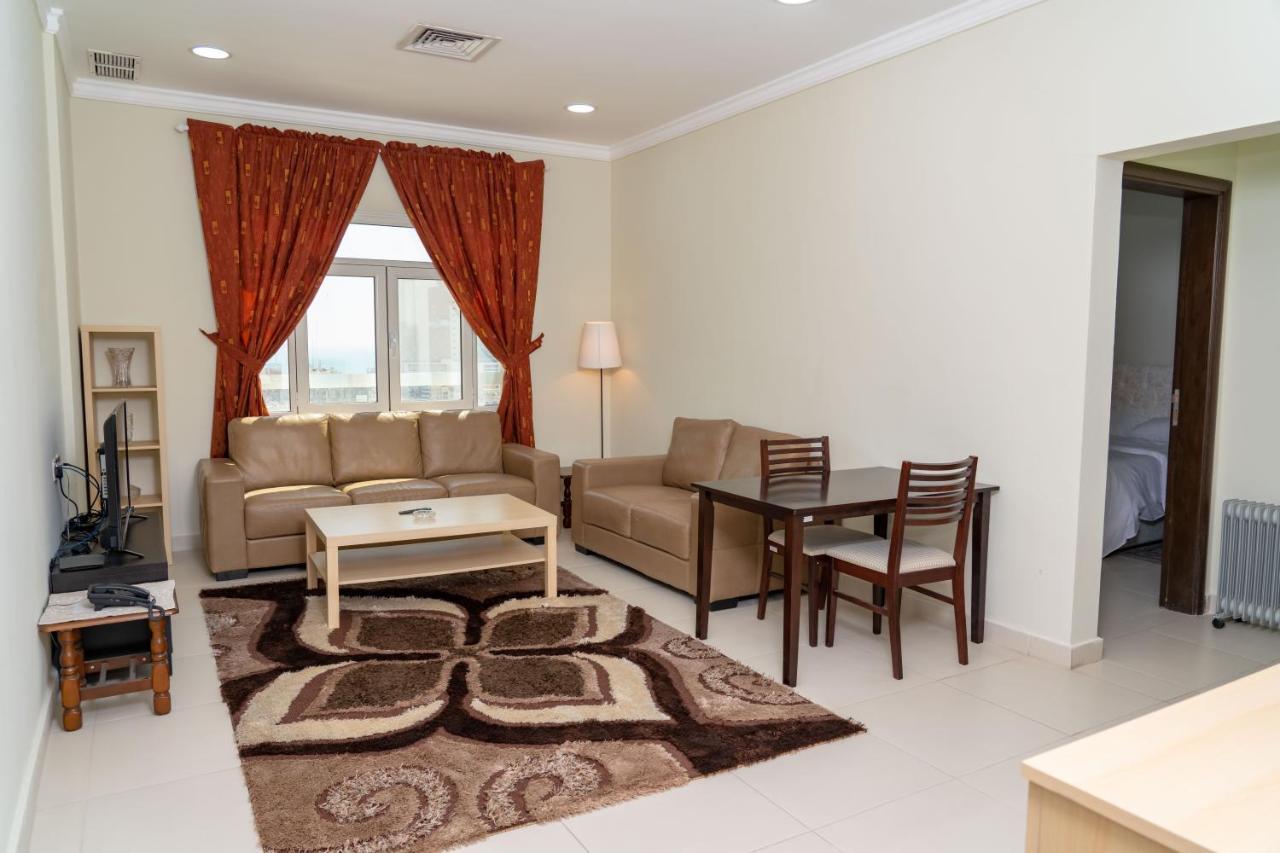 Zodiac Hotel Apartments Fahaheel 科威特 外观 照片