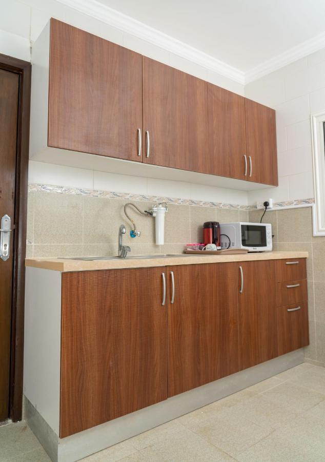Zodiac Hotel Apartments Fahaheel 科威特 外观 照片